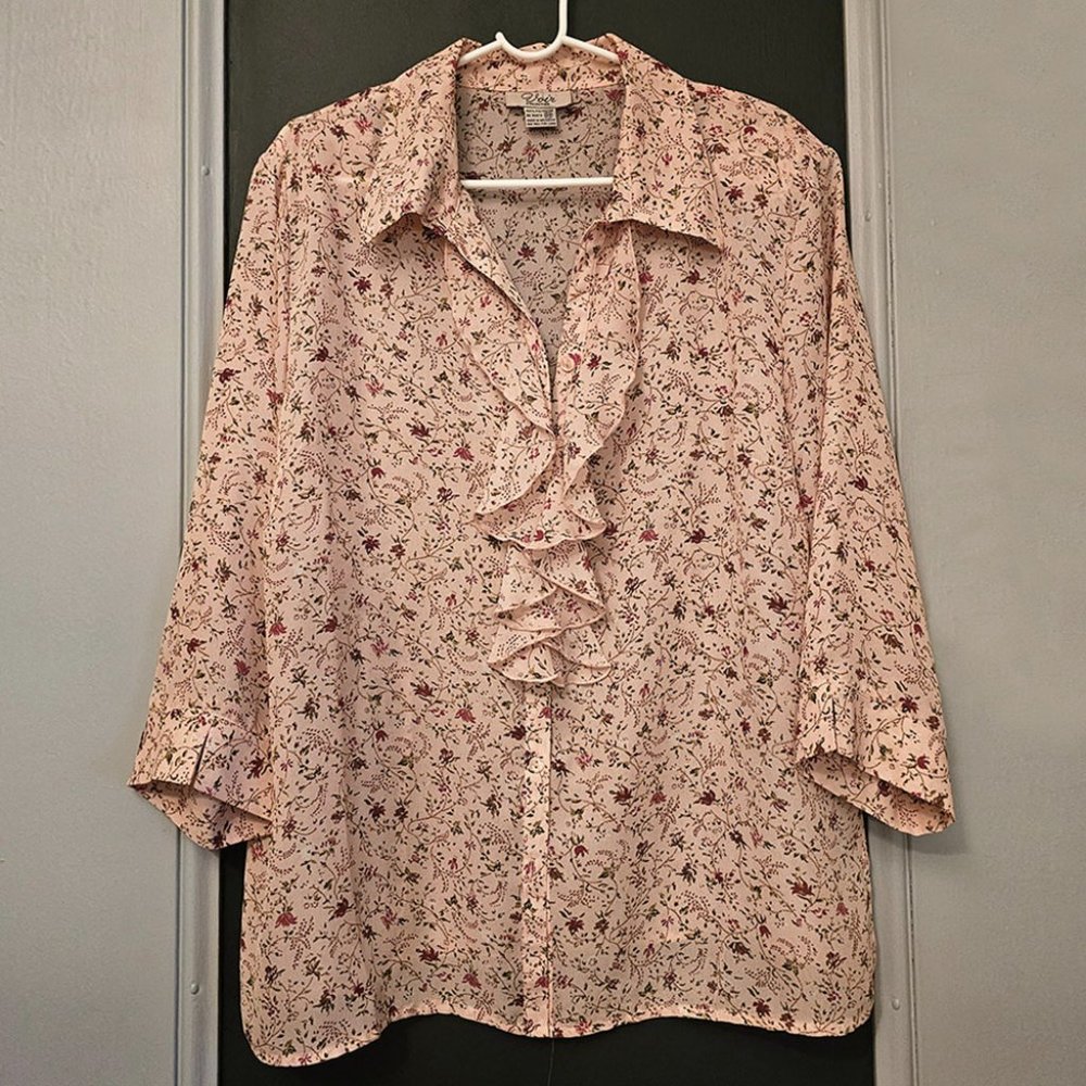 NWOT Vintage Voir Collection Sheer Floral Blouse with Buttons